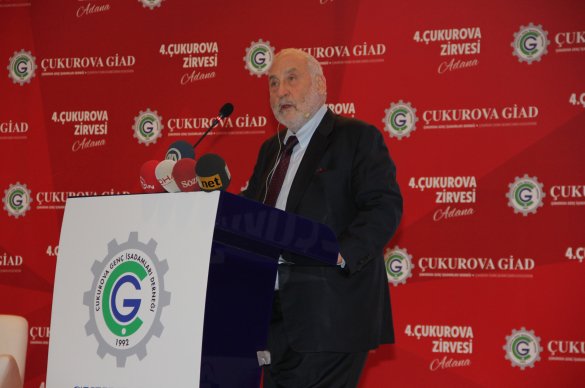 Nobel Ödüllü Ekonomist Stiglitz Adana'da